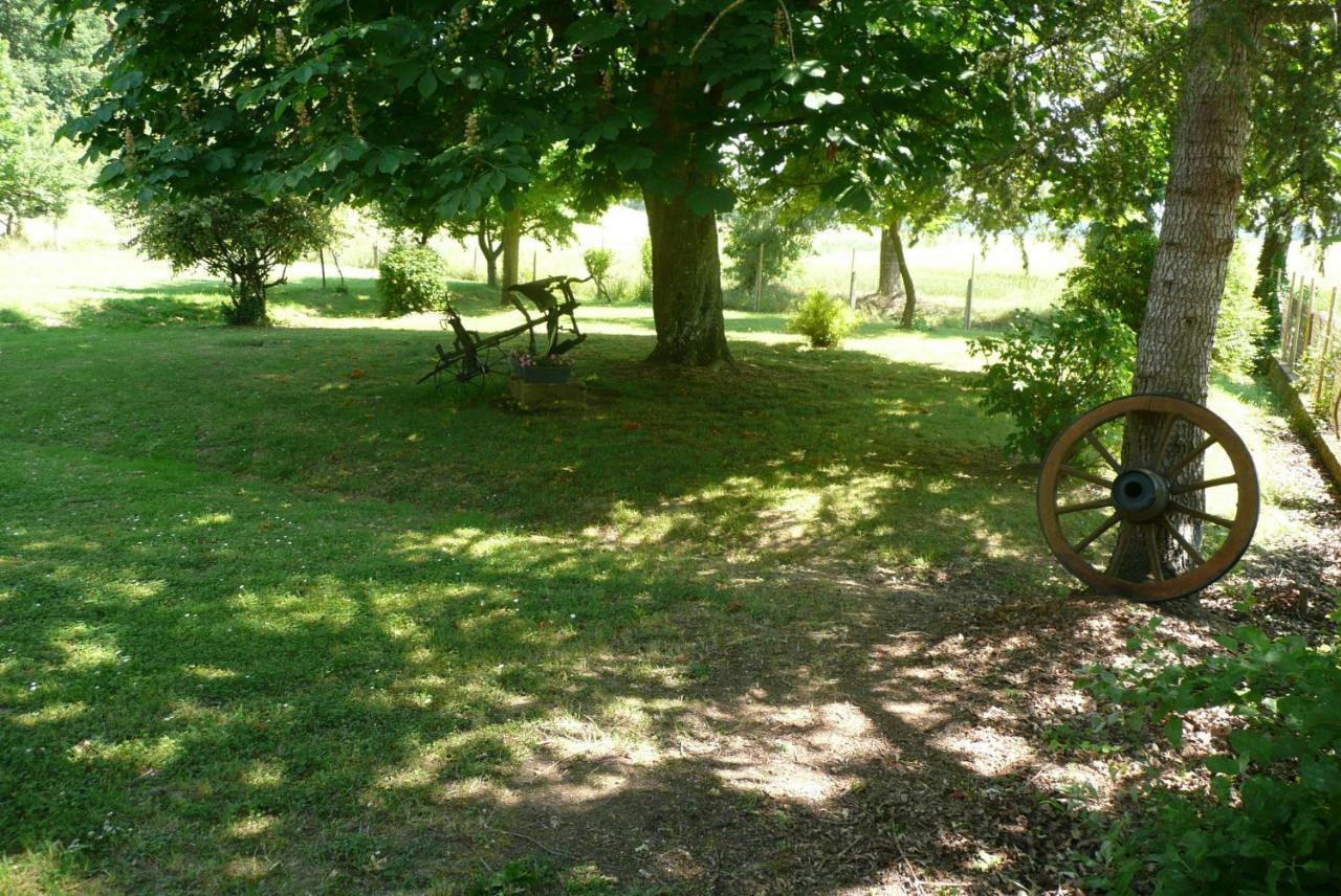 Domaine Serrot Saint-Elix-Theux Extérieur photo